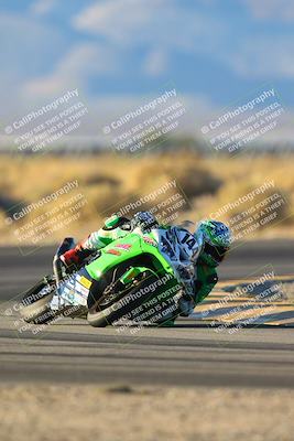 media/Dec-07-2024-CVMA (Sat) [[21c5f1ef85]]/Race 12-Supersport Middleweight/